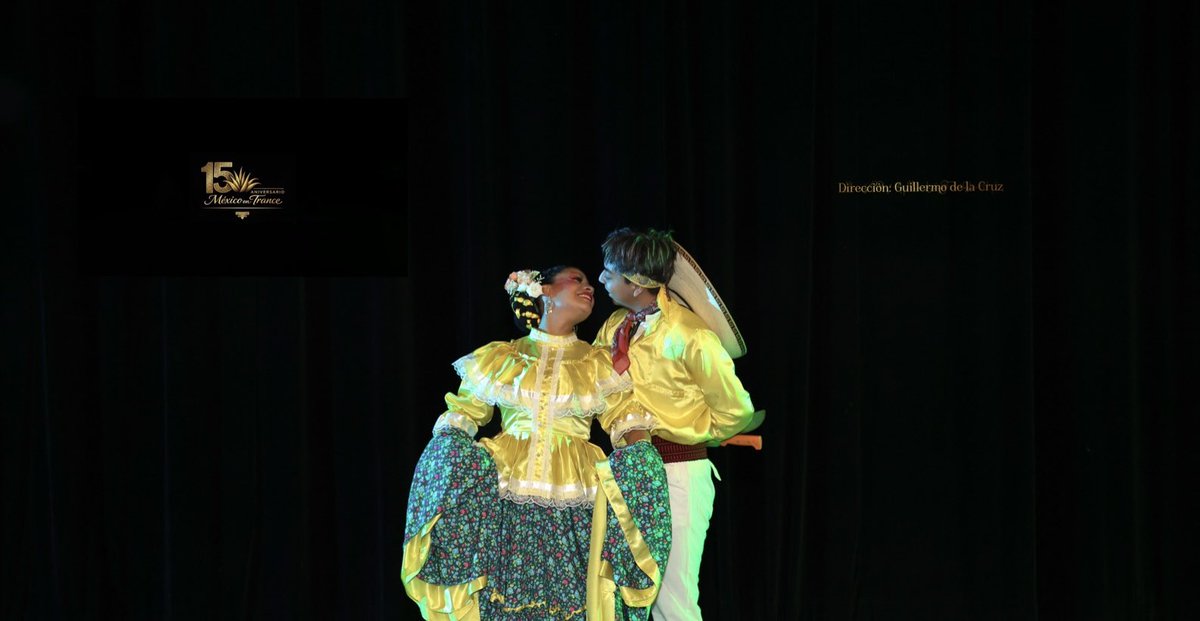 MXNTrance's tweet photo. “El movimiento nunca miente. Es un barómetro que revela el clima del alma.”
.
.
.
#MéxicoEnTrance #DanzaArteMovimiento #15Aniversario #FlorYCanto https://t.co/fo50FKzvSJ