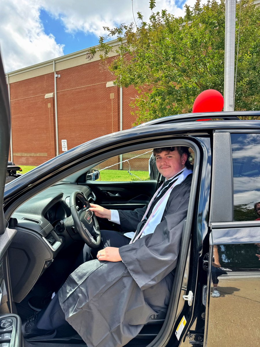 DevanLoweInc's tweet photo. We are thrilled to announce that Zach Sjoerdsma, from Southside High School, is the 2026 Devan Lowe Honor Roll Winner! 🎉 Please join us in congratulating Zach. 👏👏👏  He is the 19th honor roll student to win a car from our dealership. We hope you love your @GMC Terrain, Zach! https://t.co/t2Lq8BmSIE