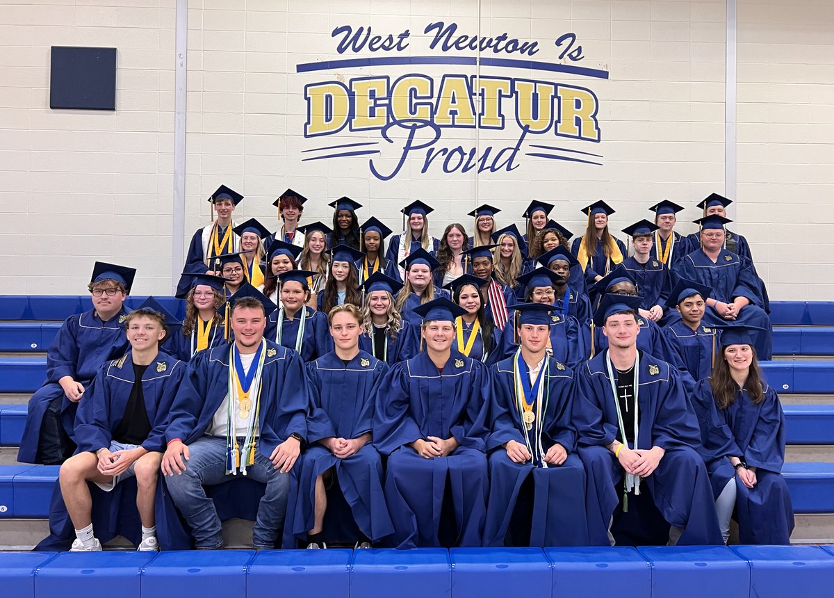 MSDDecatur's tweet photo. We had an amazing morning as the Decatur Central Class of 2026 visited schools across the district for the 2nd annual grad walk! Here is a sneak peek of some phots! A full video will be published Tuesday including the DTSE walk taking place tomorrow morning. #DecaturProud https://t.co/ECjT4Qqewx