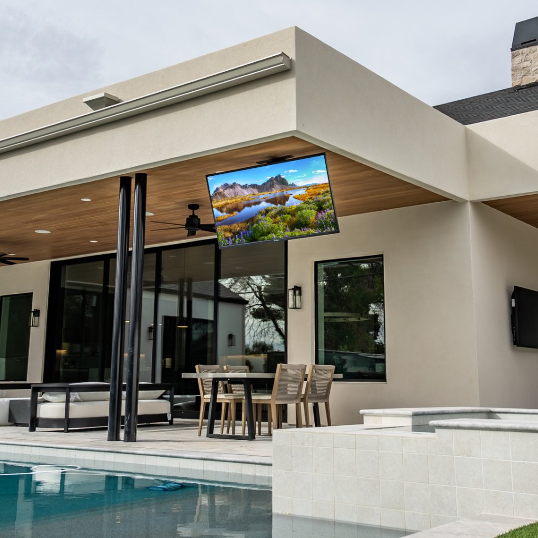 SunBriteTV's tweet photo. Where resort-style living meets home. Lounge poolside as an outdoor SunBrite TV transforms every moment into an elevated entertainment experience.

Thank you, Obsidian Group, for this stunning installation, built to last in the Arizona sun.

#sunbritetv #outdoorentertainment https://t.co/6SrZo4BcCh
