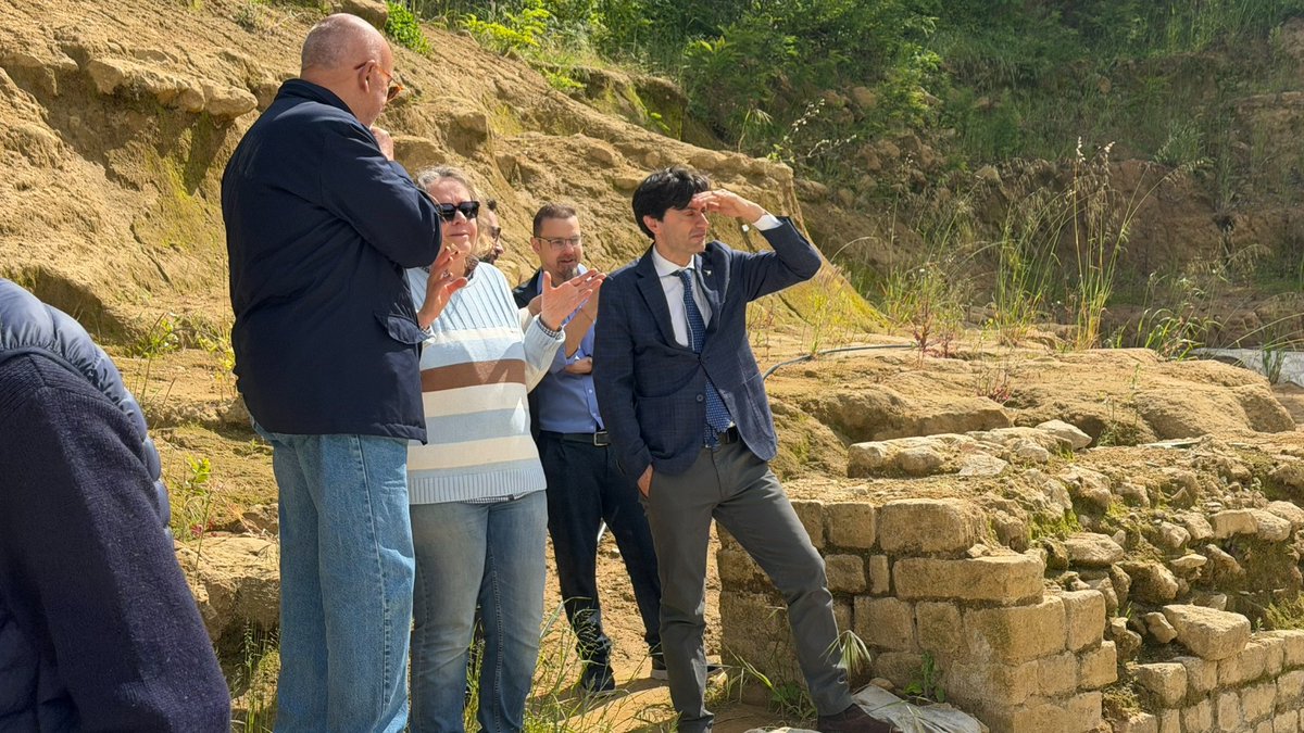 ManfrediPotenti's tweet photo. 🔵 #VOLTERRA: OGGI CON IL #DIPARTIMENTO #CULTURA DELLA #LEGA AGLI #SCAVI DELL' #ANFITEATRO ROMANO

La più importante scoperta archeologica del mondo per dimensioni degli ultimi 150 anni...
Ho voluto conoscere lo stato del lavoro di riemersione di...

https://t.co/IbNXPKusp9 https://t.co/ZQNR5bBeDv