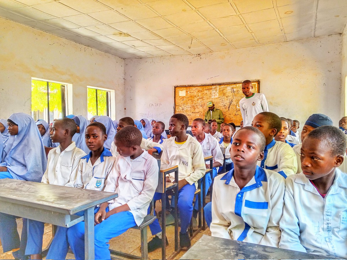 peterjacobpj's tweet photo. As part of our Environmental Protection and Sanitation CDS Project, I engaged students in an interactive session on climate change, its impacts, and practical adaptation and mitigation strategies. Their curiosity, questions, and participation made the session truly impactful. 🌍 https://t.co/kZn7Hj0Mn1