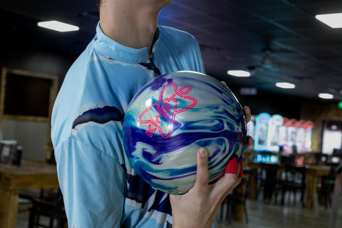 TrackBowling's tweet photo. We aren't sure there is a better piece to break the ice than the newest Kinetic line ball. Do you have one in your bag yet? 🧊 #TrackBowling #KineticSapphireIce #HK22 https://t.co/8sX615fa0N