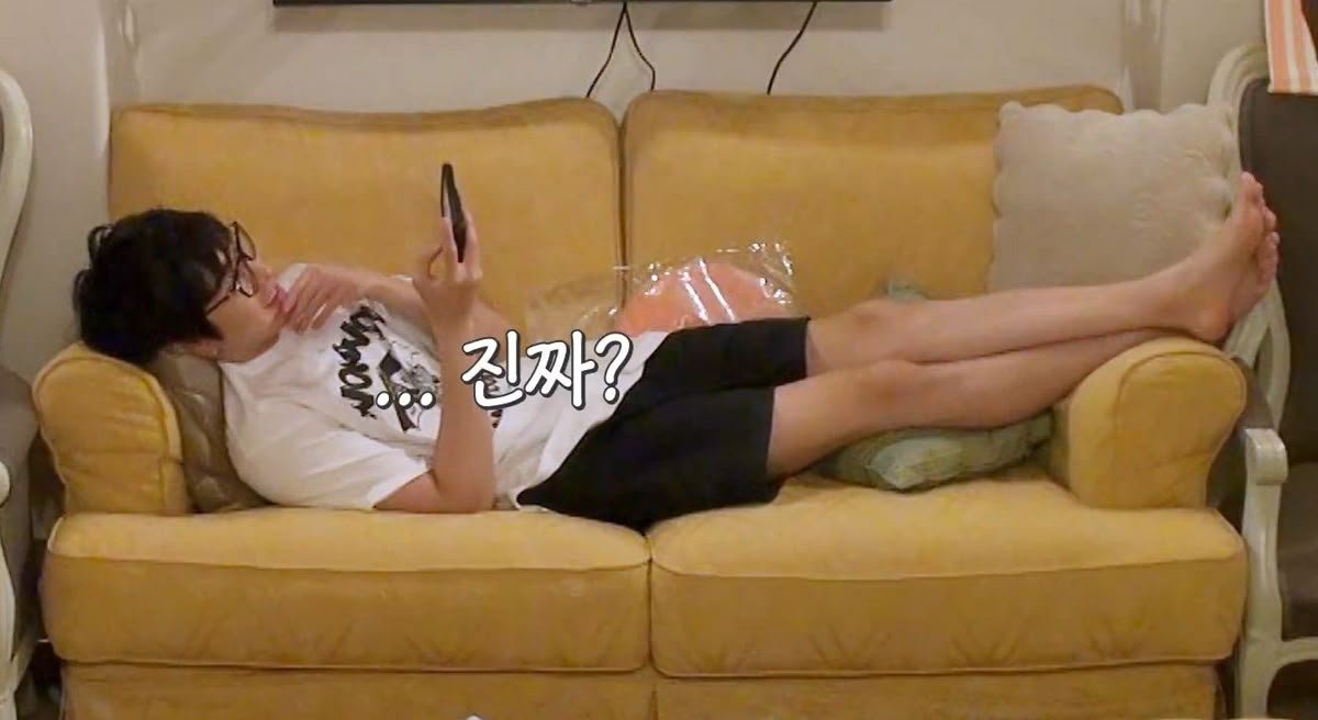 Sugar down bad for Jeonghan tweet media