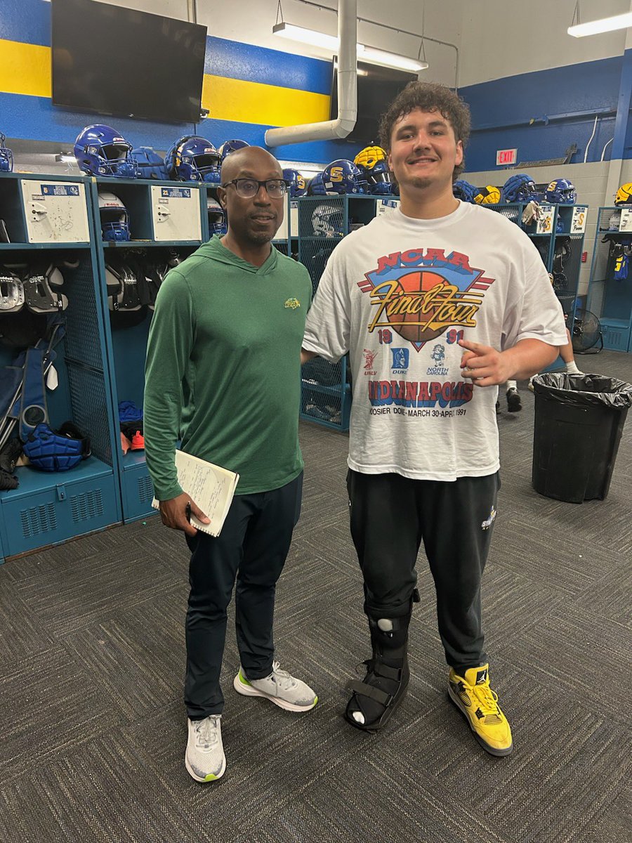 Paxtonpit74's tweet photo. Thank you @CoachCrutchley for stopping by and talking with me today! 

@chadcawood @StilH2OLcoach @StwPoneerFB https://t.co/YJPlf4p5tR