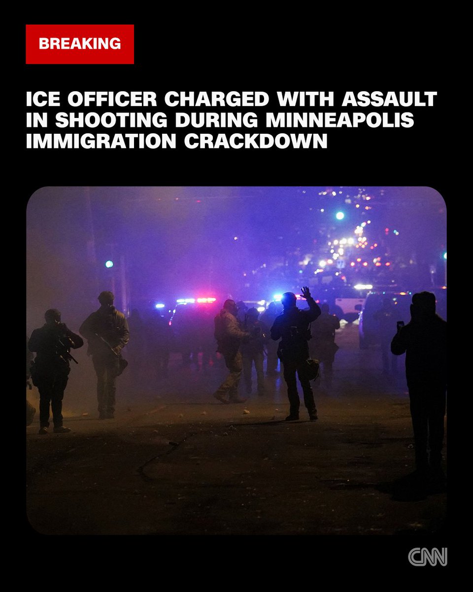 CNN Breaking News tweet media