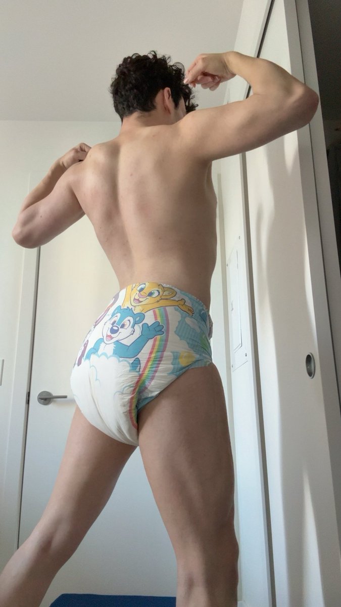 Pup Crinklebutt the Third (Levi) tweet media