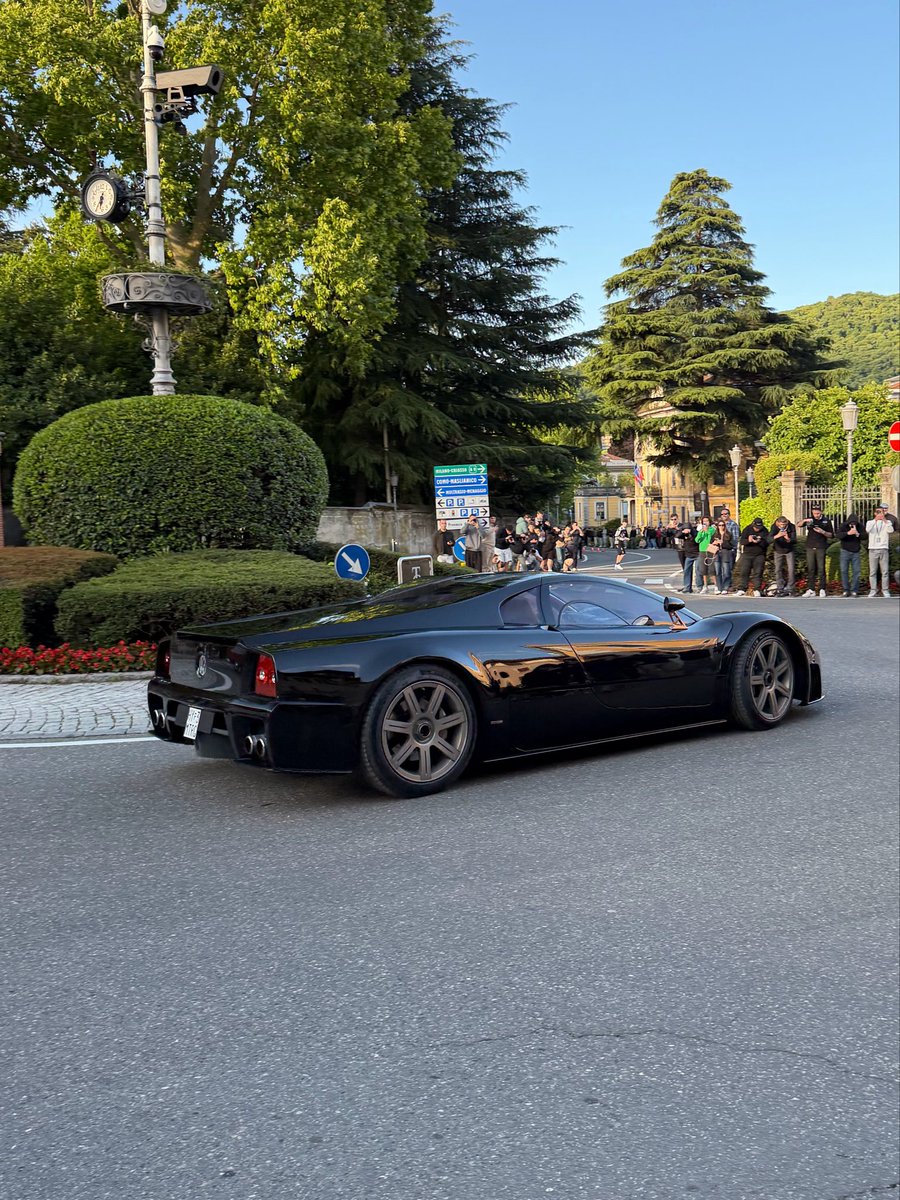hjwakerley's tweet photo. Seeing cars like these static in a concours is special.

Watching them out on the road, doing what they were built to do, is quite another.

These four were definitely the crowd favourites. https://t.co/CSPRE8dxY5