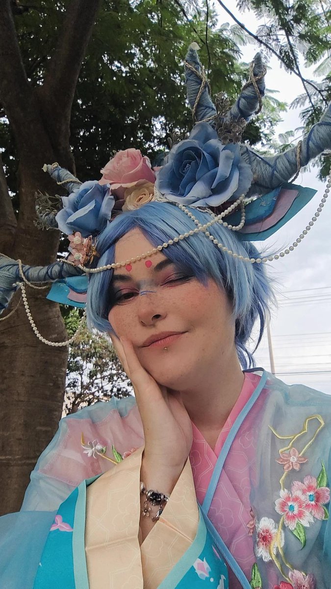 Dandanyami's tweet photo. E tem uma mina que jura que eu tenho vibe de alfa e acha que sou da altura do gu.  Uma hello Kitty dessa... Mas eu ri muito, preciso encontrar essa menina pra decepcionar ela. https://t.co/093Oqbwogd