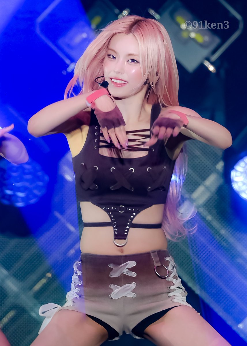 91ken3's tweet photo. 260509 ITZY 3RD WORLD TOUR <TUNNEL VISION> in JAPAN
#YEJI #예지
#ITZY #있지
#ITZY_WORLD_TOUR
#ITZY_TUNNELVISION
@ITZYofficial https://t.co/WPHz3YDhnb