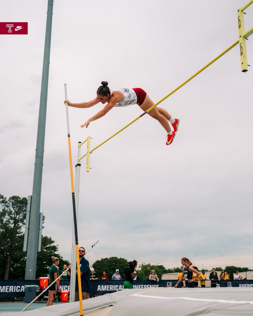OwlsXCTnF's tweet photo. Through the lens of the American Conference Championships

#GoOwls🦉 https://t.co/yoCtLIab38