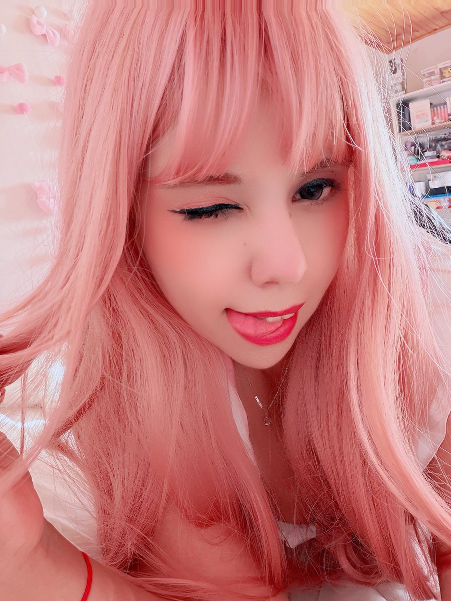 Waifugummy tweet media