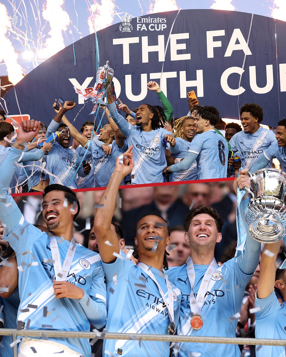 AmosMerber's tweet photo. @PFA @ManCity @City_Xtra @cityreport_ @mcfc_lads @CityzenAmerica @Cityzens @ErlingHaaland @donnarumma @JeremyDoku Go ahead, hate on this picture😂😂 https://t.co/Mt1jVgnMHe