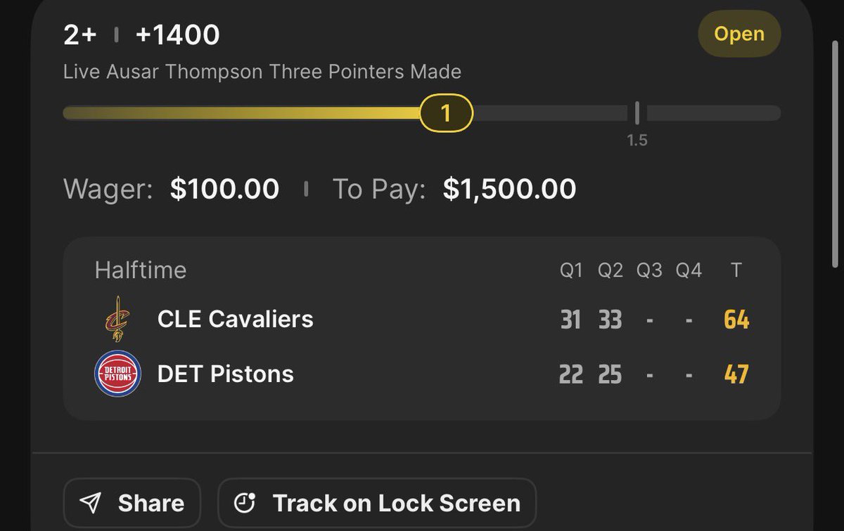 Waffflelo's tweet photo. Didn’t make a 3 for 42 games, said why not LOL 

I can’t believe this actually hit, then I watched him airball the 2nd 😂

Ausar Thompson, you are the goat for the night https://t.co/JzwwELfZsj
