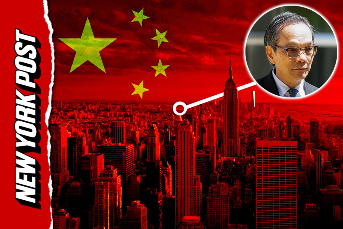 nypost's tweet photo. I exposed a secret Chinese spy post in NYC - then the Feds took it down https://t.co/0tFilIWNsU https://t.co/9vXKazK3f3