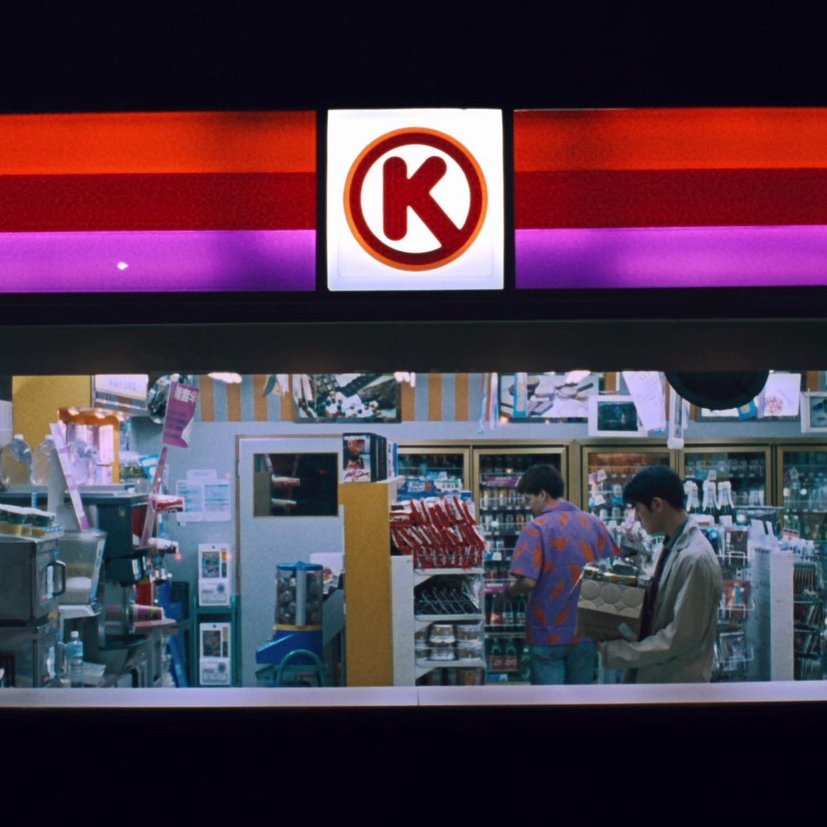 auteurhouse's tweet photo. Chungking Express (1994, dir. by Wong Kar-Wai) https://t.co/zFA91WAj2W