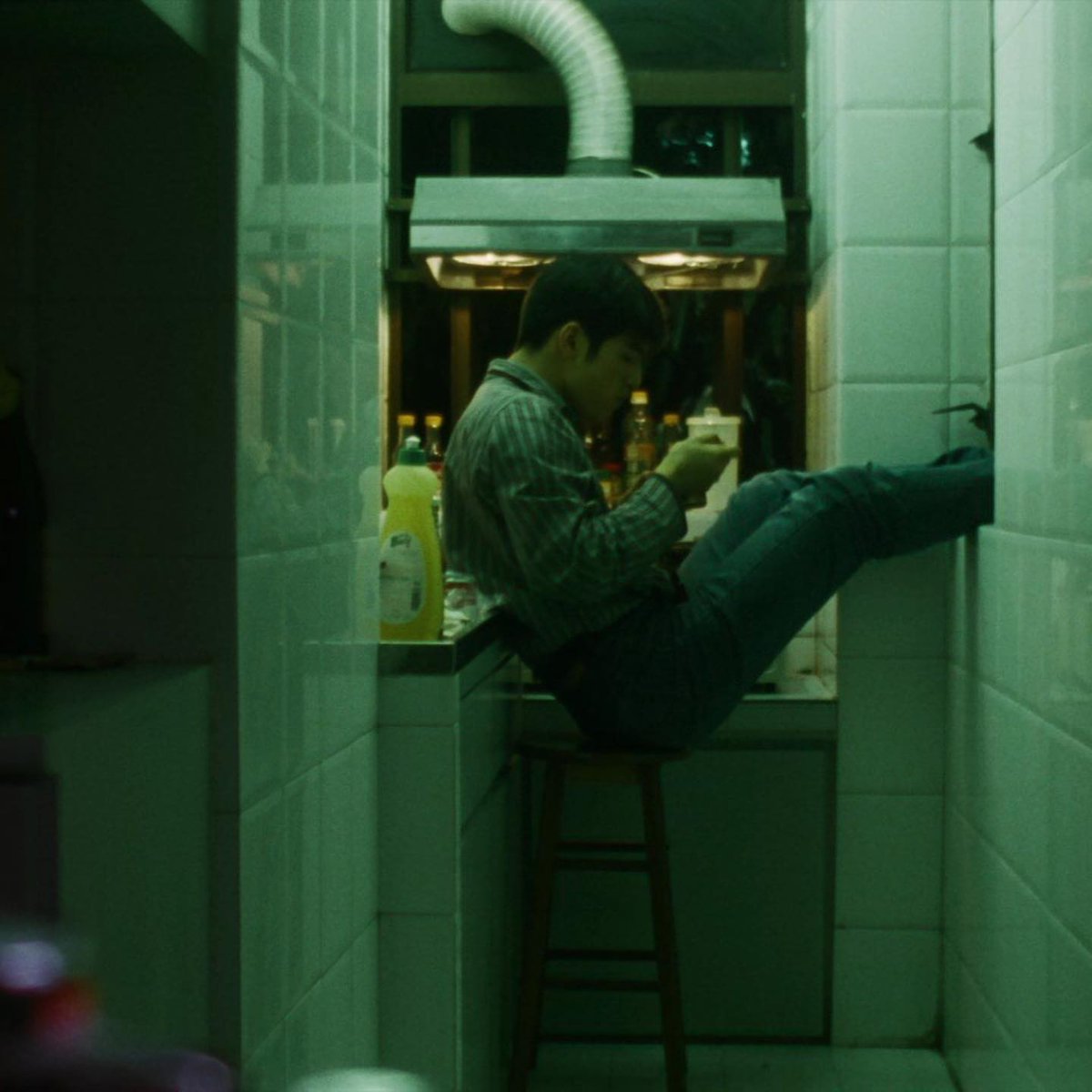 auteurhouse's tweet photo. Chungking Express (1994, dir. by Wong Kar-Wai) https://t.co/zFA91WAj2W