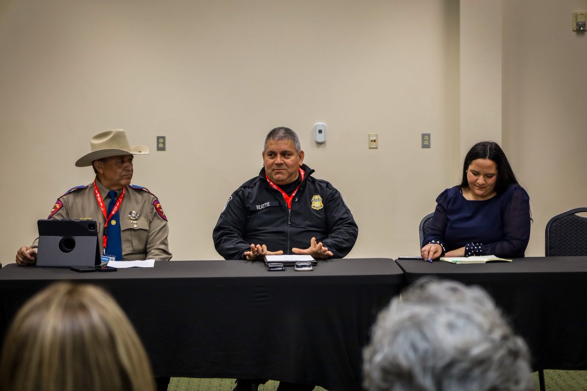 DFOLaredo's tweet photo. Eagle Pass Port Director P. Beattie represented CBP at the 2026 Eagle Pass Trade Summit, joining the "State of Safety and Logistics" panel to discuss trade safety and efficiency. #CBP #TradeSummit @CityEaglePassTx https://t.co/j1b3zaR3RM