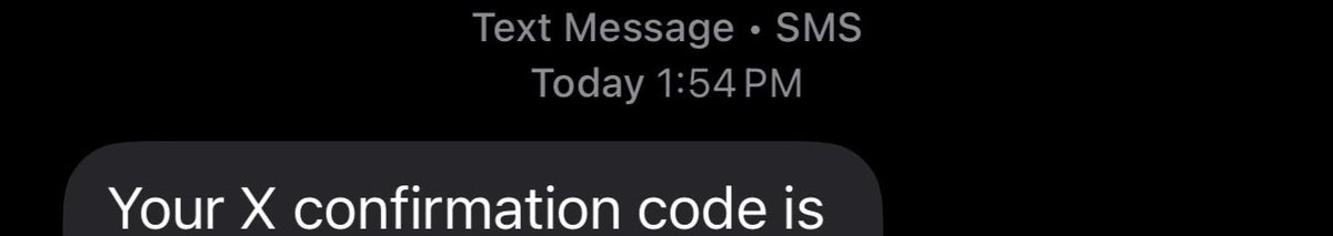 crystalsk1ess's tweet photo. uh why did i get this text while i was in the middle of class #who is trying to hack me #PleaseDont https://t.co/5BQzlursjZ