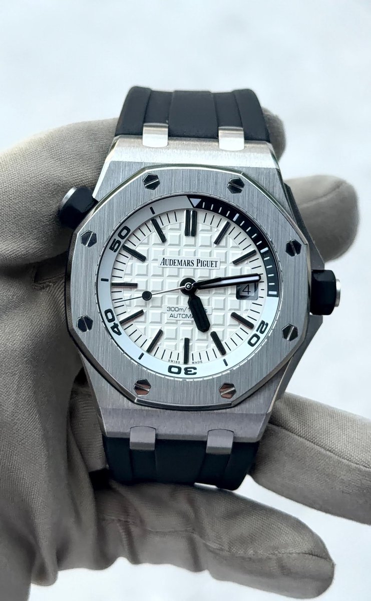 Pando.watches tweet media