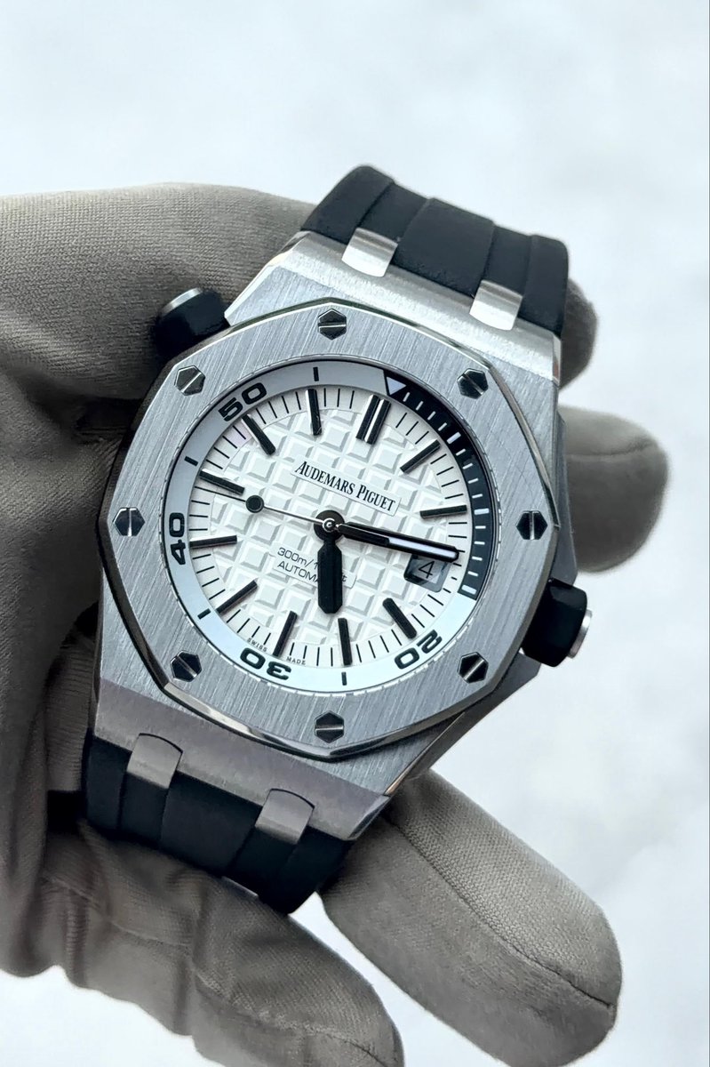 Pando.watches tweet media