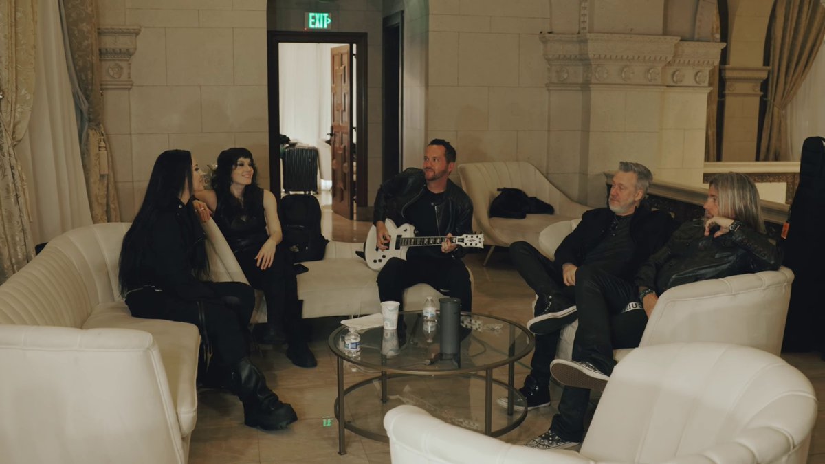 Amy Lee Fans tweet media