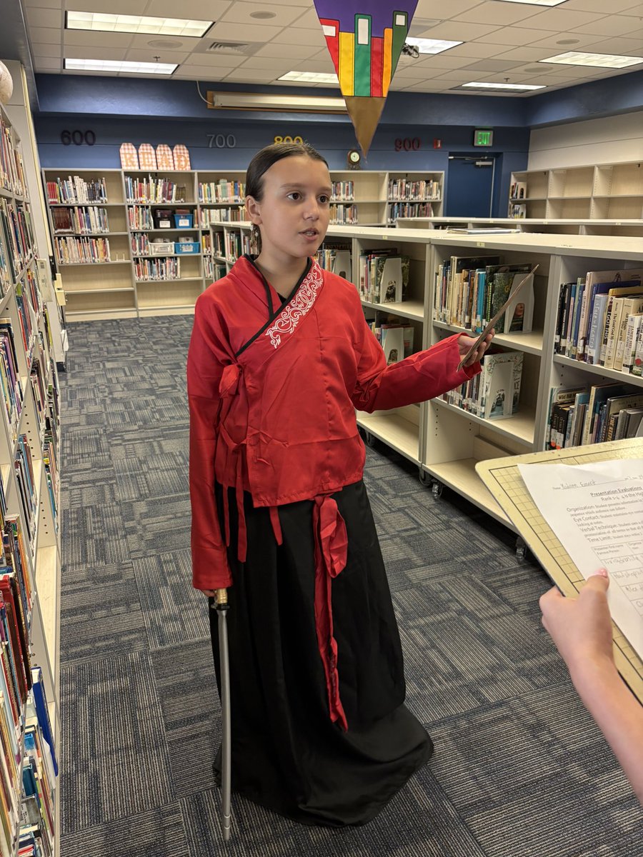 MrsDCarpenter's tweet photo. Wax Museum in the Pine Ridge Middle School Media Center
@PRMPanthers @CCPSMediaCentrs @collierschools https://t.co/827yJXSDOP
