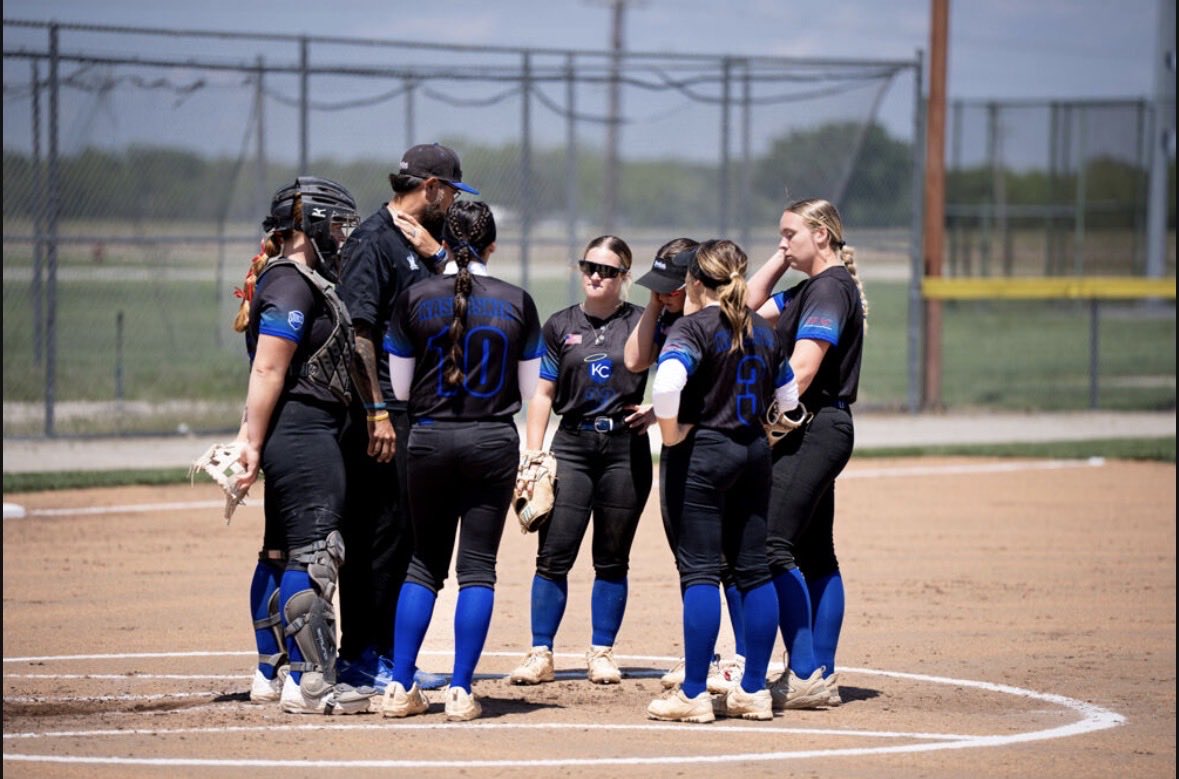 TarynGriffith25's tweet photo. As freshman year at KC comes to an end, here are some stats. I lead my team with a 0.443 BA with 212 ABs. 94 hits, 35 2B, 2 3B, and 9 HR. 47 RBIs and only 6 strikeouts in 60 games played. I can’t wait to see what next season holds, how I can improve from this season! https://t.co/9npux5AFjA
