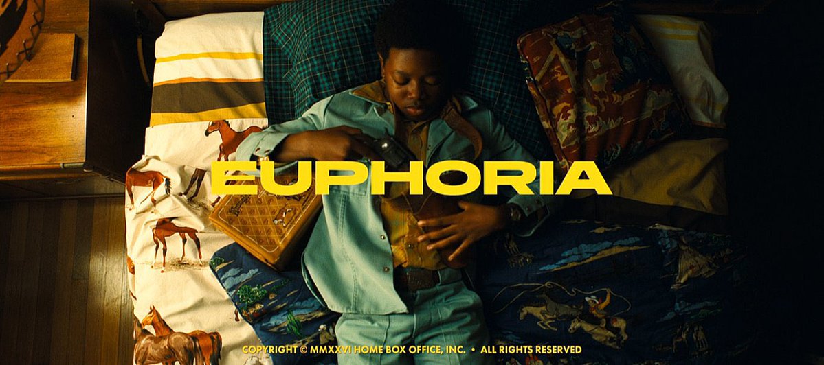 FalconX's tweet photo. #Euphoria [T3E6: Stand Still and See]
Uno de los mejores episodios de la temporada, el origen de Álamo, el desarrollo de Cassie y Lexi, y el arrepentimiento de Rue seguido del símbolo religioso de zarza en llamas, representa llamado a enfrentar su destino y dejar de huir. https://t.co/XCiQ1Wzah6