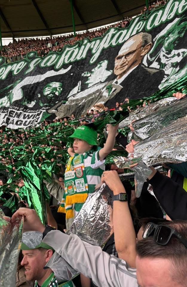 PaulJohnsonCSC's tweet photo. Champions again 🍀🏆

Celtic 3-1 Hearts and the perfect way to seal the title. Late drama, big moments and never giving up, the story of this season from start to finish.

There’s a fairytale about this club ✨🍀 https://t.co/euE7JIr9ox