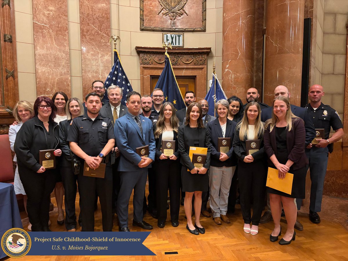 SDINnews's tweet photo. We were proud to recognize more than 160 individuals from 33 federal, state, and local law enforcement partners  state, & local partners at our annual awards ceremony last week.

Held during National Police Week, the ceremony honored law enforcement professionals whose exceptional work safeguarded communities across Indiana in cases concluded in 2025.

Read more about the categories and winners here: https://t.co/hEWPRlSrsQ