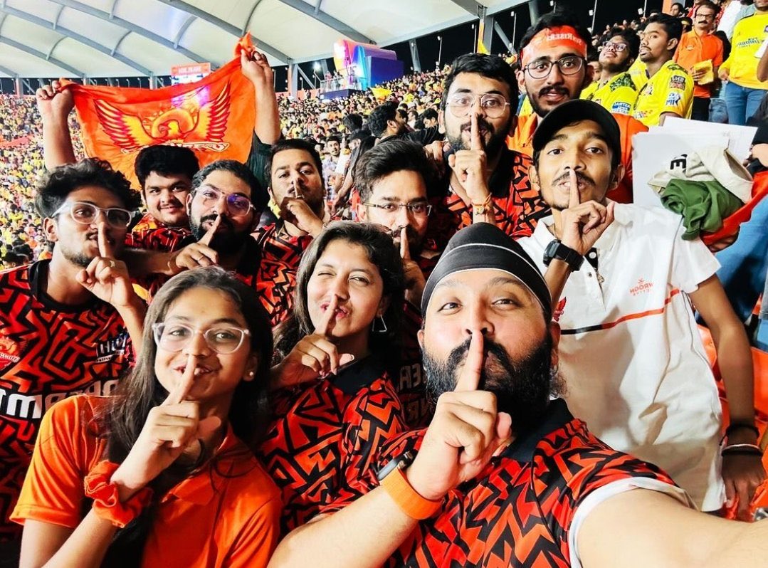 Mahiyank_78's tweet photo. We got it kishan . Remember this ?

Meet us next year , we will give it back like we did before. https://t.co/3pNc44BRJM
