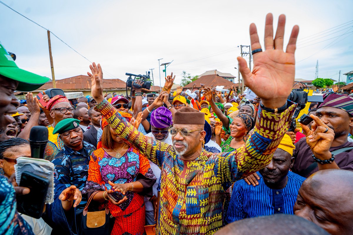 Letter_to_Jack's tweet photo. Full breakdown of votes in the Ogun East Senatorial APC Primaries held today: 

Prince Dapo Abiodun-- 75,550 (WINNER)
Otunba Gbenga Daniel---398 votes
Bukola Braimoh---29 votes.

Sagamu LGA: 
Prince Dapo Abiodun -8,434 votes
Otunba Gbenga Daniel-- 0 (ZERO) 
Bukola Braimoh-- 7 votes.

(Total of 11,285 registered members)

Ijebu North East LGA
Prince Dapo Abiodun-- 5,655 votes
Otunba Gbenga Daniel--- 12 votes
Bukola Braimoh--- 17 votes.
{7,120 registered members}

Ikenne LGA
Prince Dapo Abiodun--8,226 votes
Otunba Gbenga Daniel-- 0 (ZERO)
Bukola Braimoh-- 0 (ZERO)
{8,643 registered members}

Ijebu North LGA,
Prince Dapo Abiodun—13,469 votes 
Otunba Gbenga Daniel--22 votes.
{17,109 registered party members}

Odogbolu LGA
Prince Dapo Abiodun-- 7,989 votes
Otunba Gbenga Daniel-- 219 votes. 
{11,472 registered members}

Ijebu East LGA
Princd Dapo Abiodun--7,058 votes
Otunba Gbenga Daniel--139 votes.
{10,219 registered members}

Remo North LGA
Prince Dapo Abiodun-- 7,034 votes for Abiodun.
{total of 8,857 registered members}

Ijebu-Ode LGA
Prince Dapo Abiodun-- 10,942
{16,910 registered party members}

Ogun Waterside LGA
Prince Dapo Abiodun-- 6,958 votes
{8,882 registered members}

Total votes cast: 99,503 votes cast

{figures posted as announced today by the Chief Returning Officer for Ogun East, Dr. Wale Bello.}