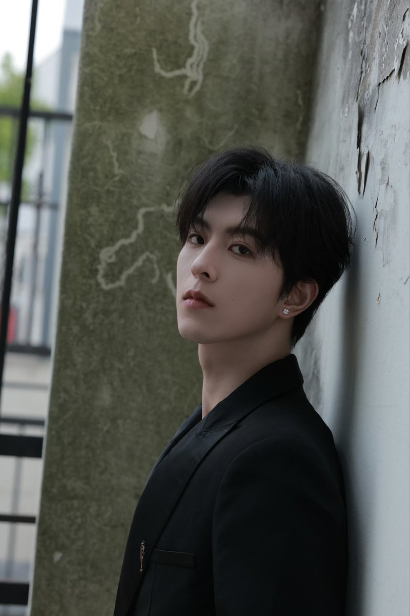 QiuQiuHomeTH's tweet photo. [18.05.2026] WEIBO | 邱鼎杰_kipuka UPDATE  

แอบขโมยเวลาว่างครึ่งวันจากชีวิตอันวุ่นวาย~

🔗 https://t.co/BXVh4QYaS9

#KipukaQiu #QiuDingJie #XingQiu https://t.co/d82V91RG6Z