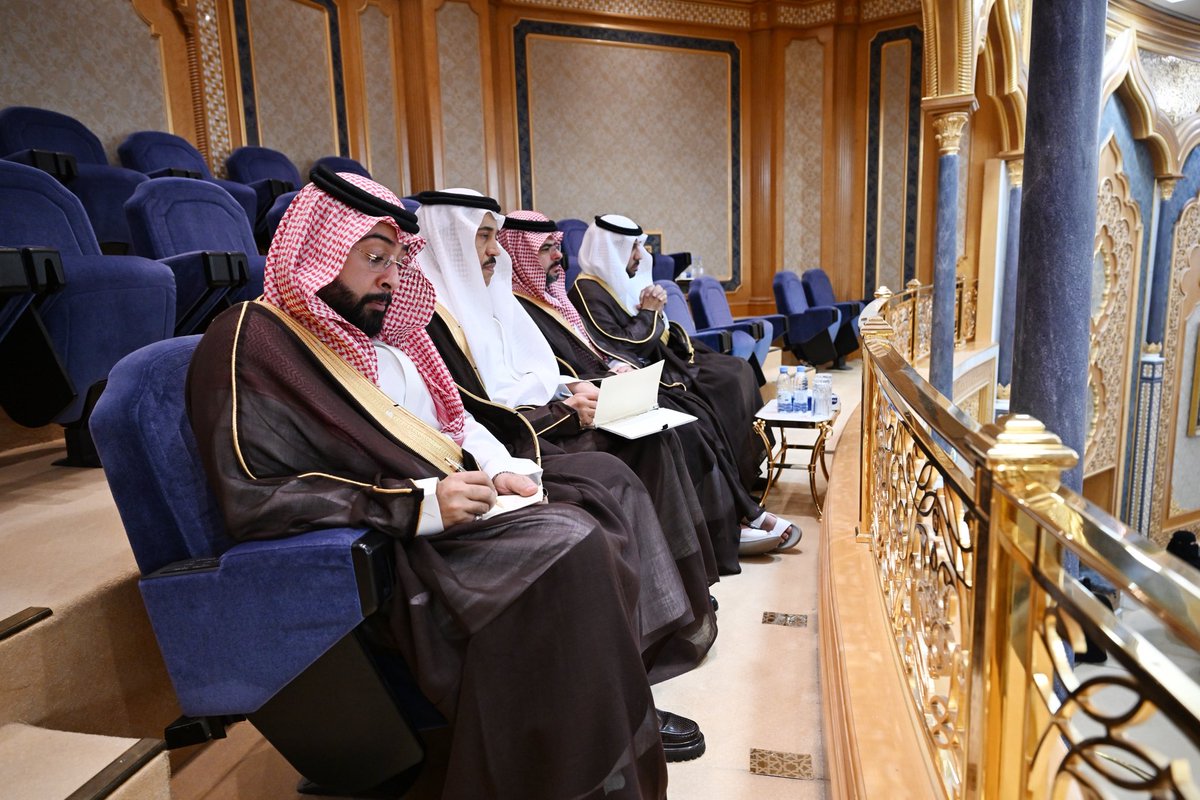 ShuraCouncil_SA's tweet photo. ضيوف جلسة المجلس العادية الحادية والثلاثون للسنة الثانية من الدورة التاسعة خلال مناقشة التقرير السنوي للهيئة السعودية للمواصفات والمقاييس والجودة، نائب المحافظ لتمكين المستفيد الأستاذ إبراهيم السيف، ومساعد المحافظ للتخطيط والاستراتيجية الأستاذ شهاب الجبرين، وعدد من المسؤولين في الهيئة.