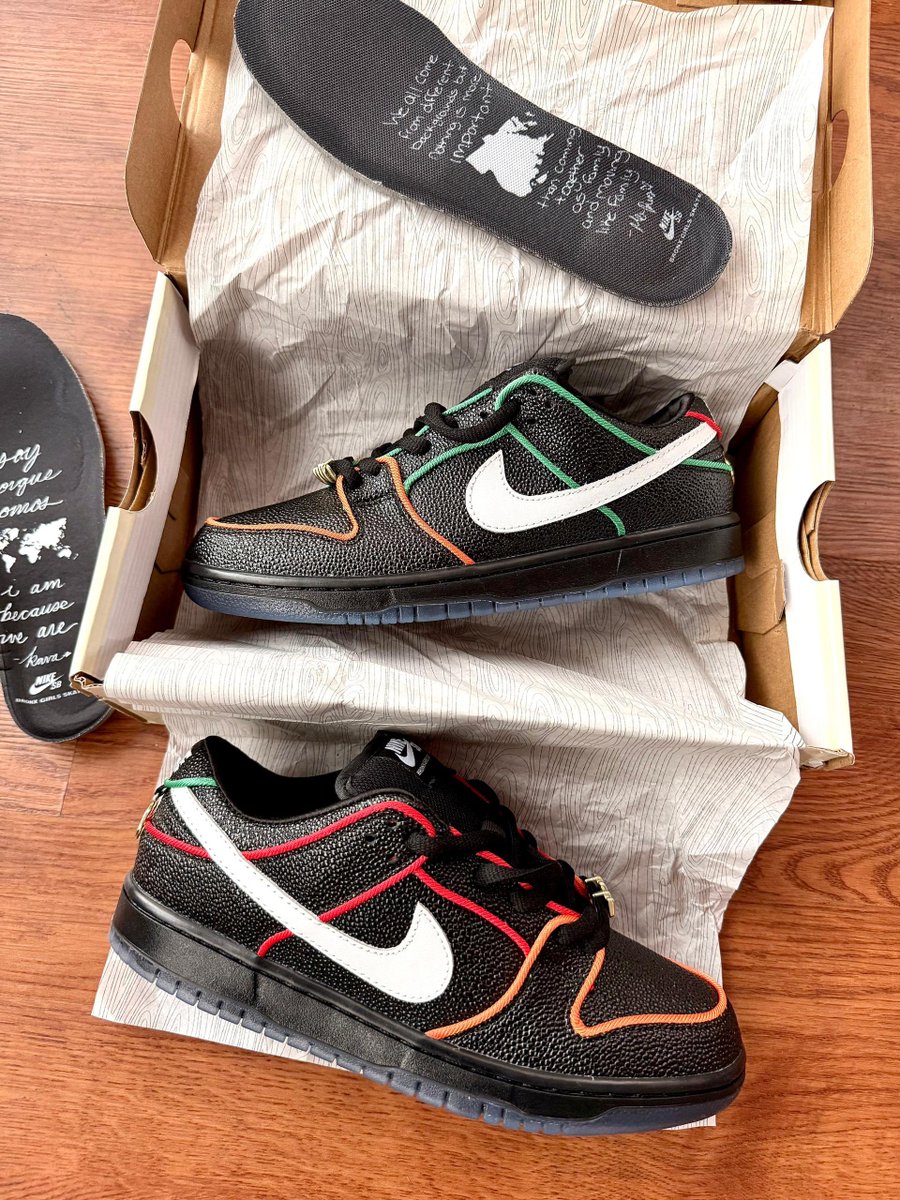 __Faizim's tweet photo. *New Dunks😍-Multiple Colors*
Nike Sb Dunk Low’*
40-45      N70,000
46               N72,000
*Size 40-46

Ned Nwoko Simi Sabinus Tekno Kate Henshaw Seyi Tinubu Chike On a Monday All Progressive Congress/ https://t.co/7MQVPyijgX