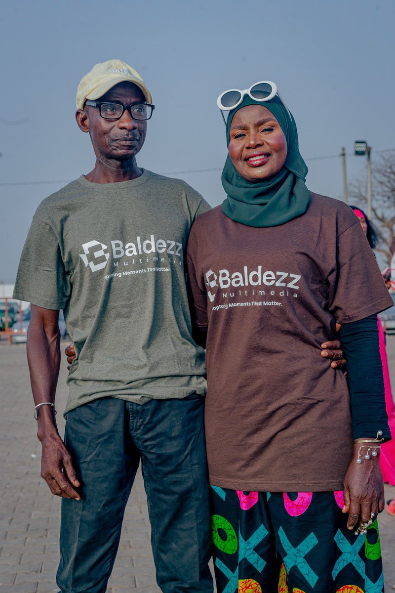 SarjoBaldeh14's tweet photo. The true Baldezz paid us a visit at the trade fair 🤍
My parents, My greatest supporters, My biggest blessings. 🫶🏾
#baldezz https://t.co/OCBhHcyIvz