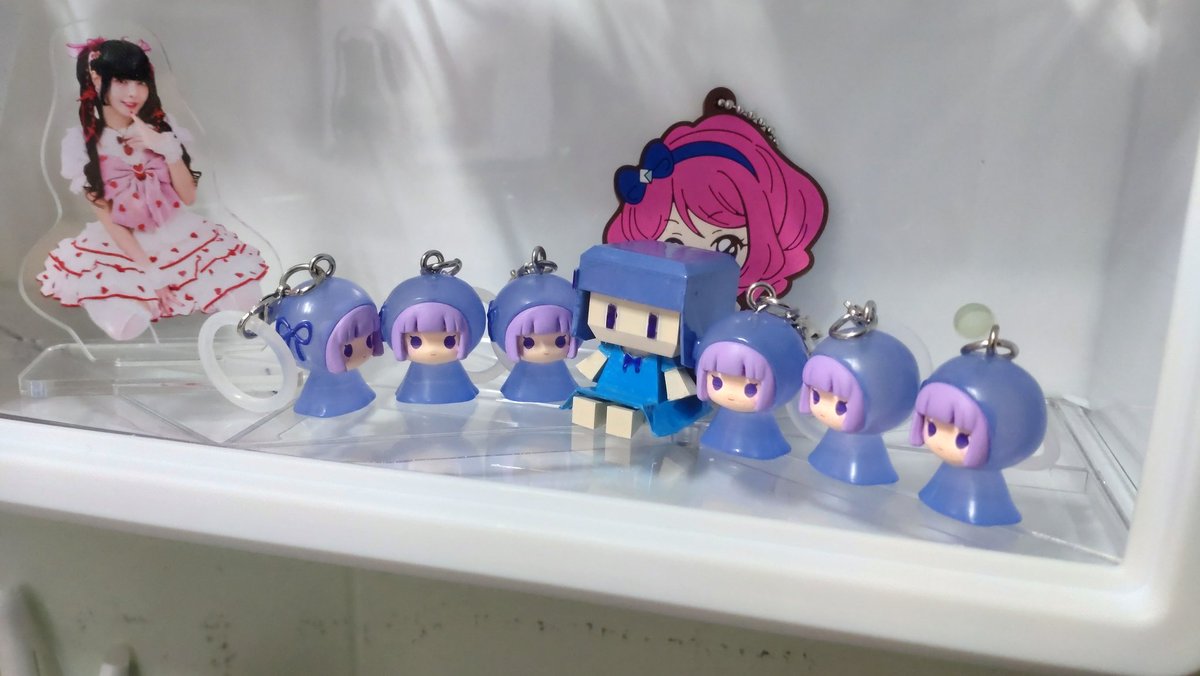 azi_zip's tweet photo. 悲しいから森の妖精さんみたいにかわいいスミレちゃん見せる��... https://t.co/cjXPelnwfV