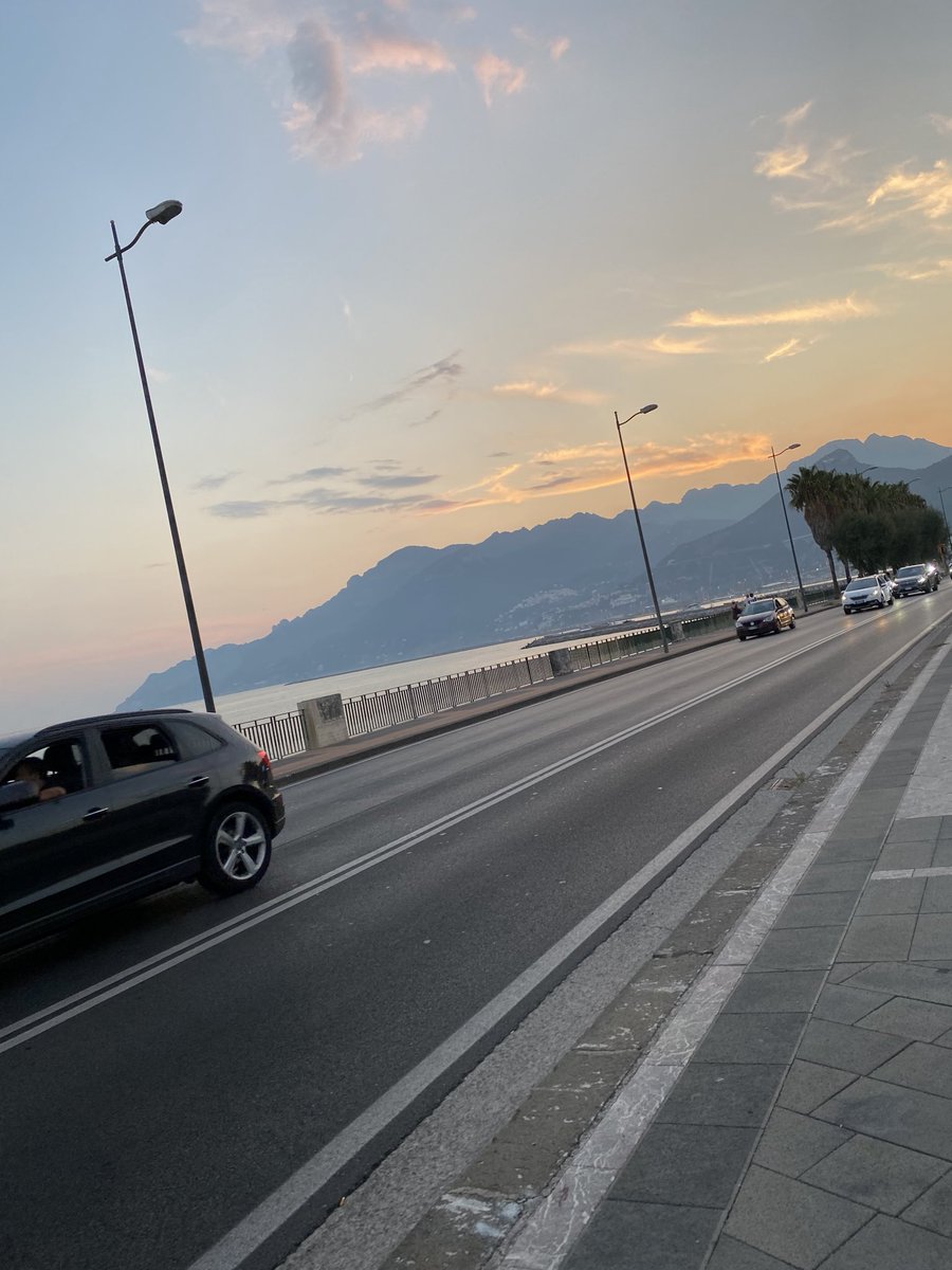 swoggleonbass's tweet photo. @HLTCO Mate they are genuinely up there with best fans in Europe. I’ve been fortunate to do a couple of games at the Arechi and an away with Salernitana and they’ve been up there with some of my favourite football days. Salerno as a city is incredibly underrated too. https://t.co/Jj1PyU6YJG