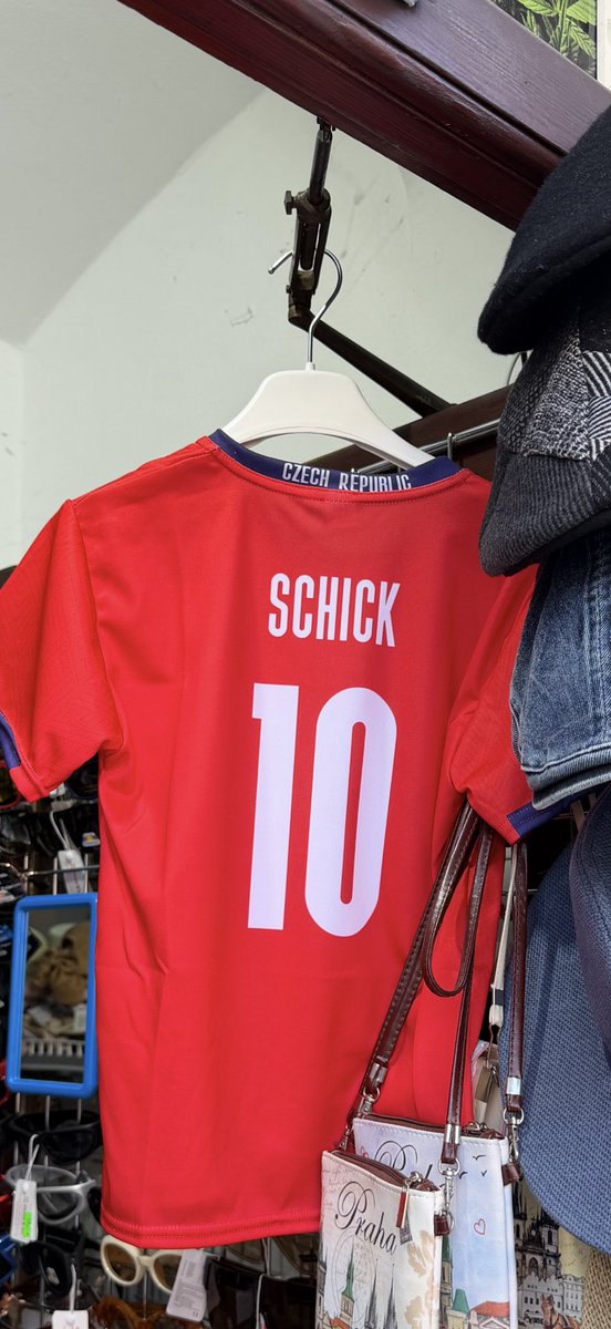 psdittmer's tweet photo. Spotted in Prague. There’s a famous Schick somewhere over here, @ESPN_Schick @schicknickshow @NickBahe https://t.co/n3DY64kmjn