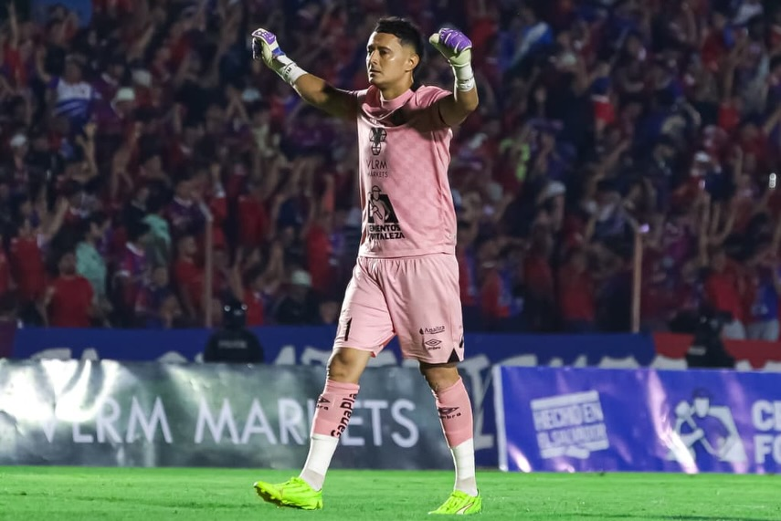 Ángel Alvarado (Fútbol 11 SV) tweet media
