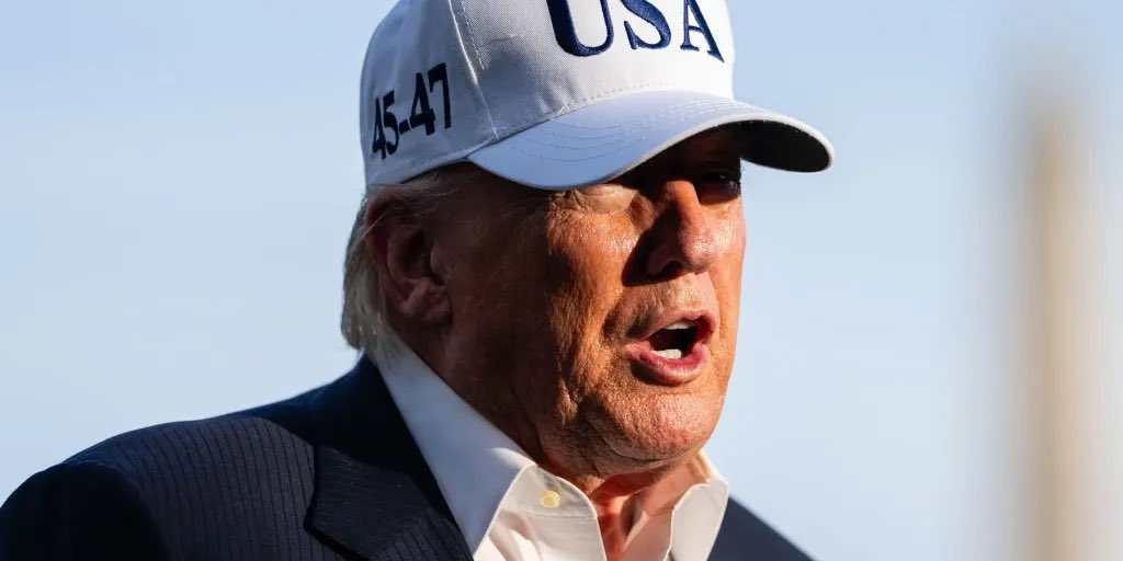 enseilabs's tweet photo. Trump voluntarily drops $10 billion lawsuit against the IRS over his leaked tax records

Trump, two of his sons and the Trump Organization filed the lawsuit in January. https://t.co/qmWwxNFw8L