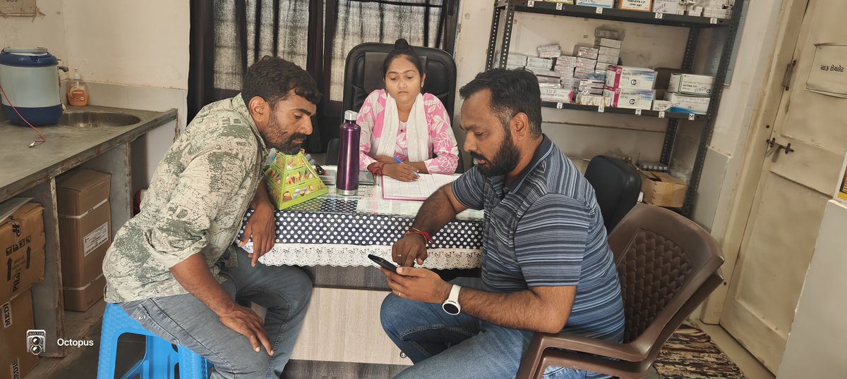 TeamHealthMalia's tweet photo. તાલુકા હેલ્થ સુપરવાઈઝર દ્વારા માળીયા તાલુકાના વિવિધ આમ ની મુલાકાત કરી ફરજ પરના સ્ટાફ સાથે આરોગ્ય વિષયક કાર્યક્રમો વિશે ચર્ચા કરી જરૂરી સૂચનાઓ આપેલ. https://t.co/cypQiZTfyn
