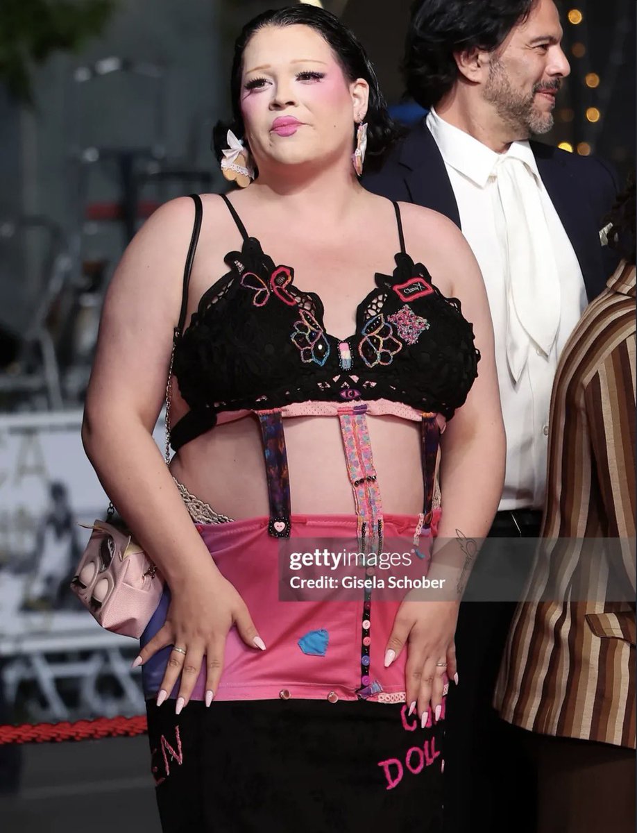 Drag Crave tweet media