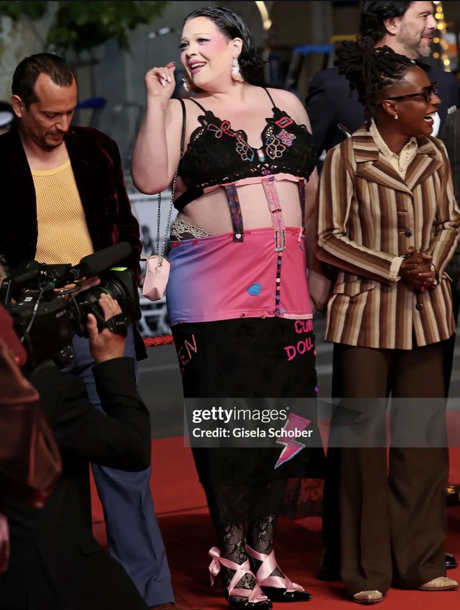 Drag Crave tweet media