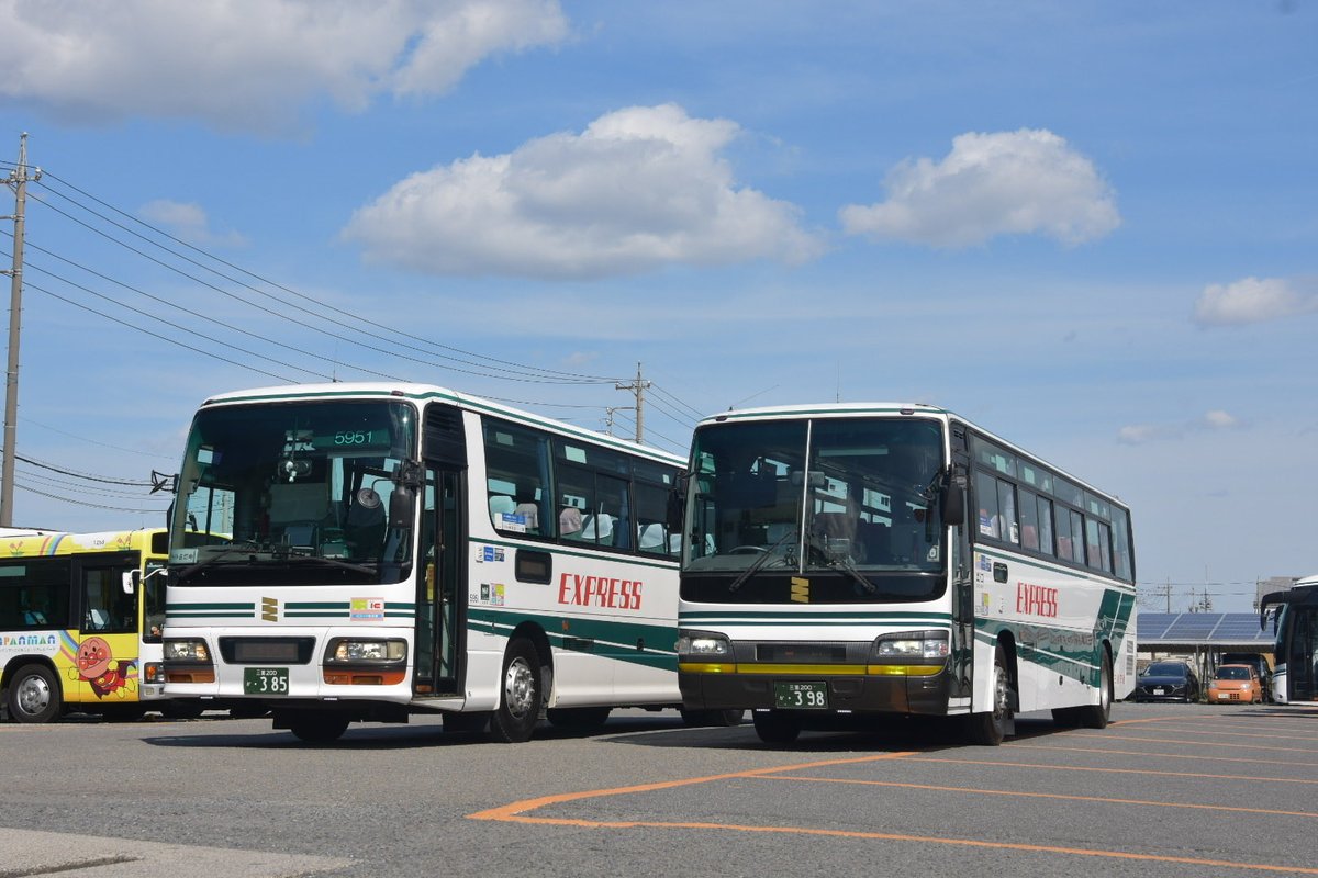 west10527's tweet photo. 先日は三重まで向かい、三重交通のセレガRに乗車。少なくなりつつある高速車のセレガRを一日楽しむことができ、よい一日でした。
お世話になった皆様、ありがとうございました。
 #緑茶三交会 https://t.co/7gv93FYykE