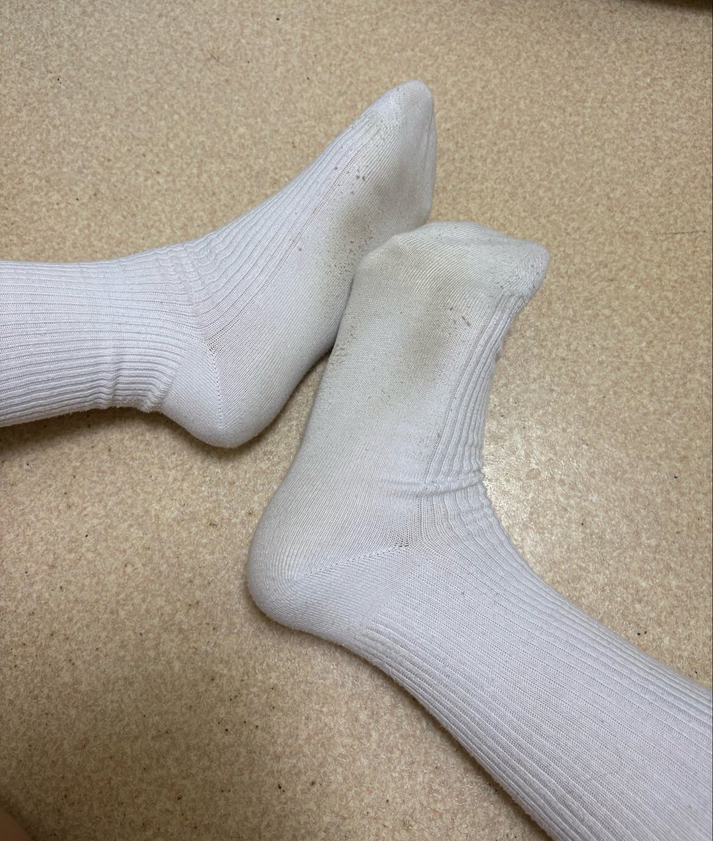 GayShinnosuke's tweet photo. 土方おじさんの臭い靴下を嗅ぐっていう俺の夢いつ叶うんだろう😀 https://t.co/RtmmkFlGYd