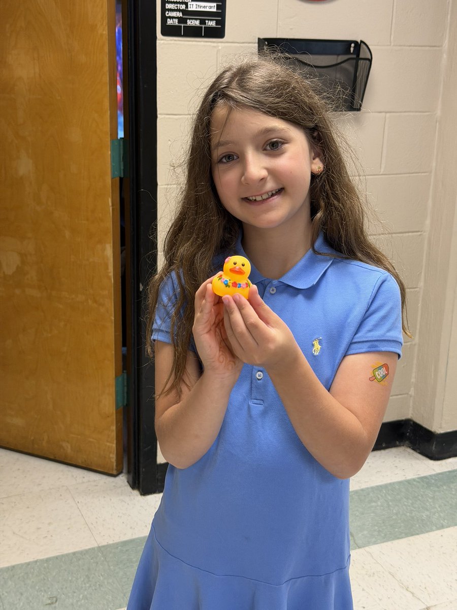 MrsBadali's tweet photo. Third Grade Party! Yay! 
#RNEgreatthings https://t.co/XjAFe6WoiP