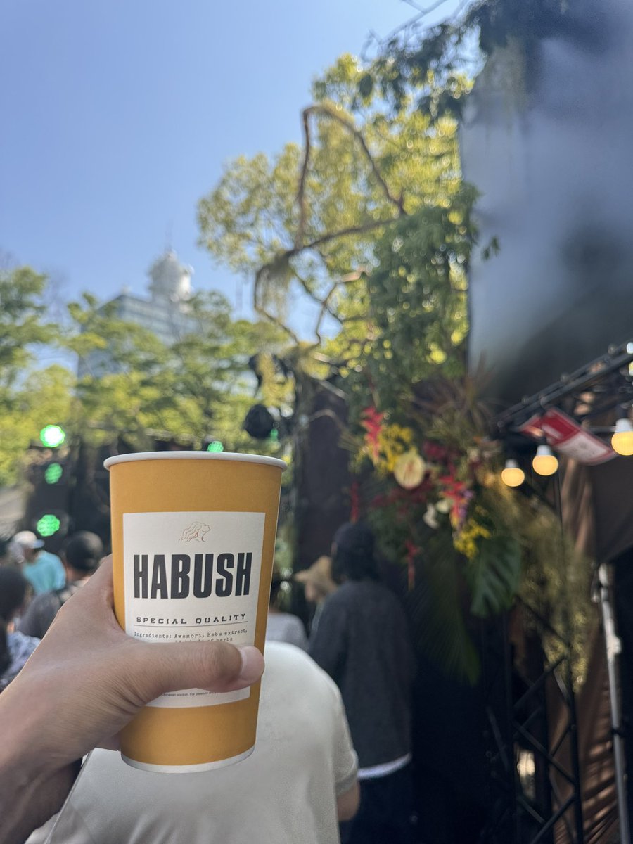 OR_hiroki1201's tweet photo. 沖縄フェス今年も最高だった〜☀️
存分に沖縄の雰囲気を堪能できたのもそうだけどまさかのHIROKIさんとの想い出もできた！
来年もよろしくお願いします〜 https://t.co/jDu5MH5B00