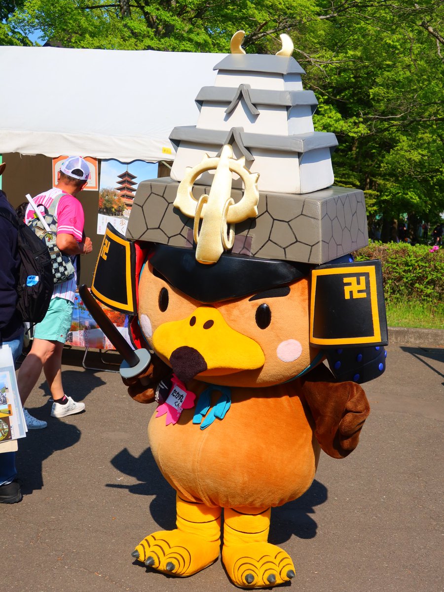 今は油を売っている林檎売りのお兄〜ちゃん tweet media